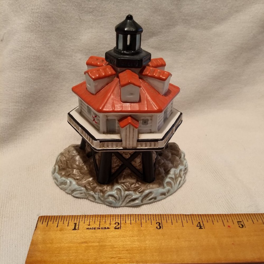 Lefton Lighthouse - Thomas Point Maryland